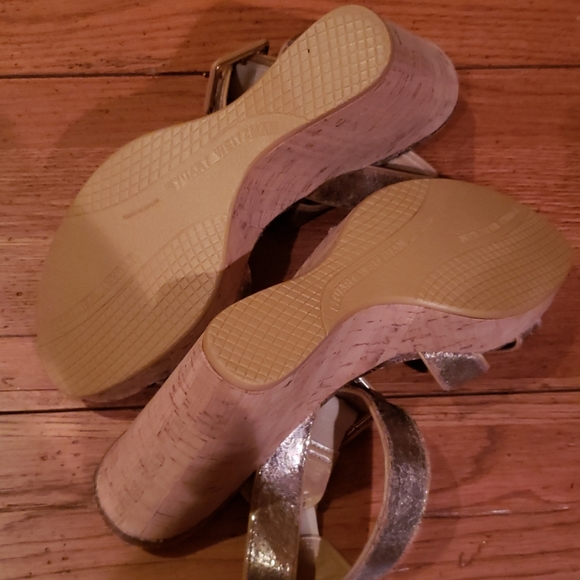 Stuart Weitzman Platform Sandals - Picture 5 of 5